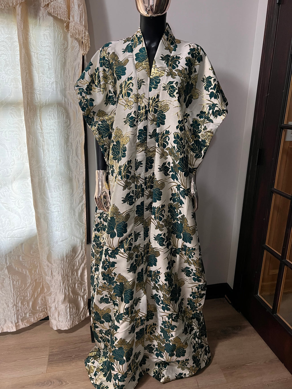 Rich Aunt gown ￼